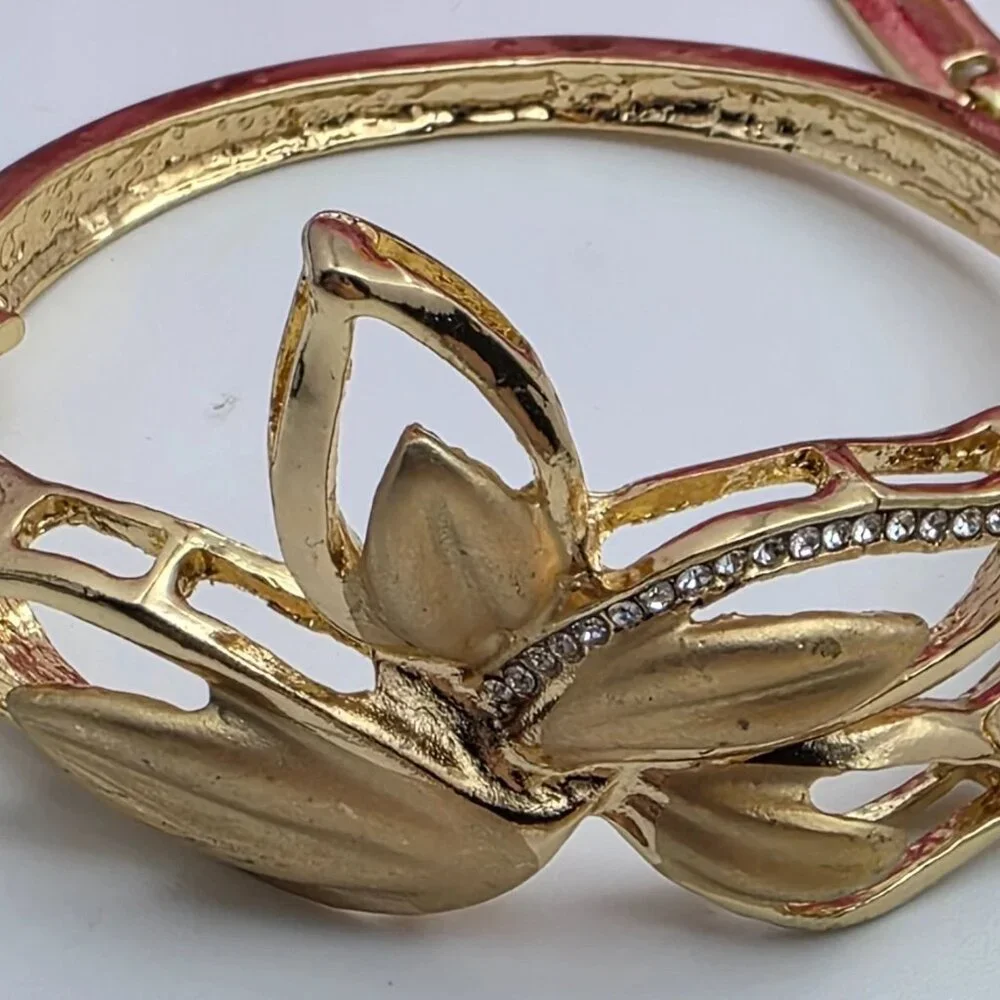 Matte Gold Tone Crystal Floral Bib Necklace Bangle Earrings Ring Set - Picture 7 of 10